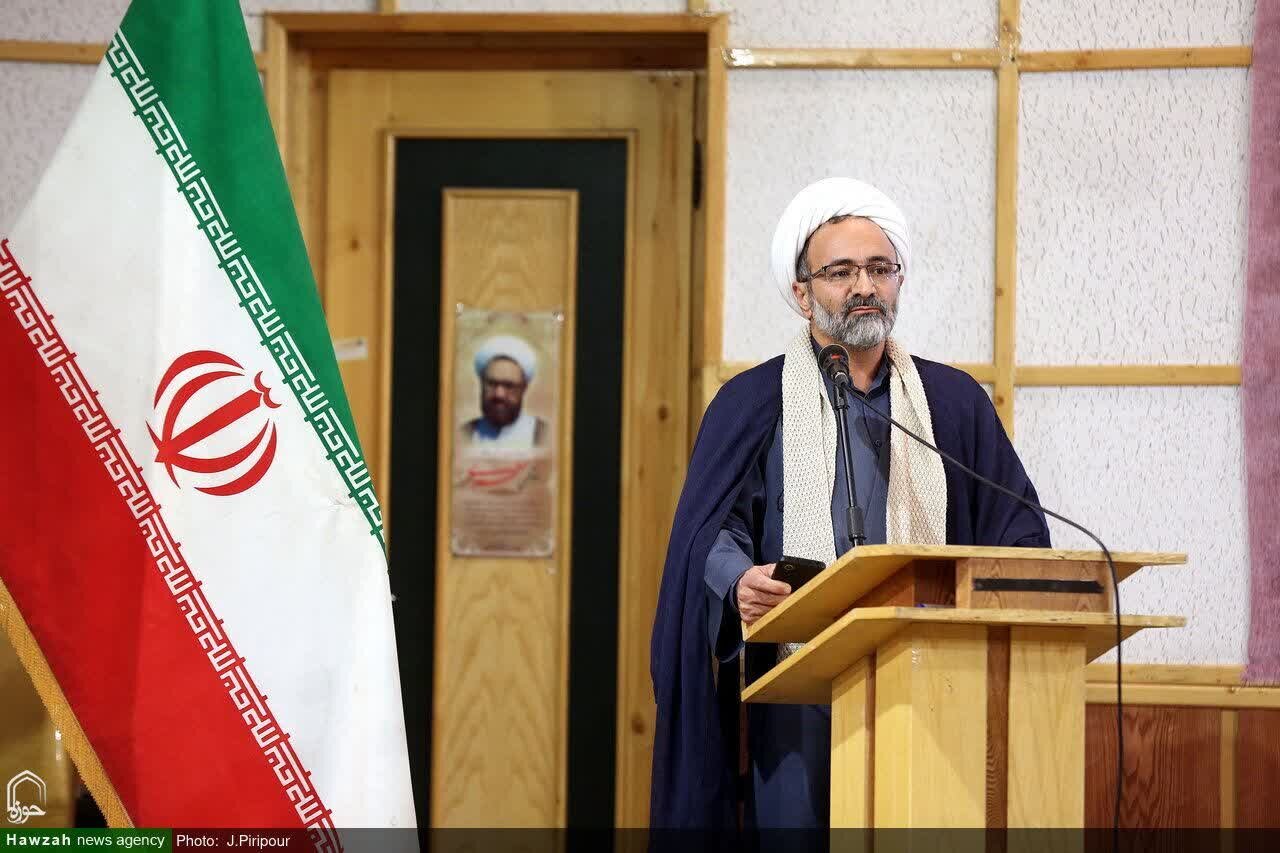 احیای نقش محوری مسجد و امام جماعت؛ راه‌حل اساسی مشکلات فرهنگی و اجتماعی