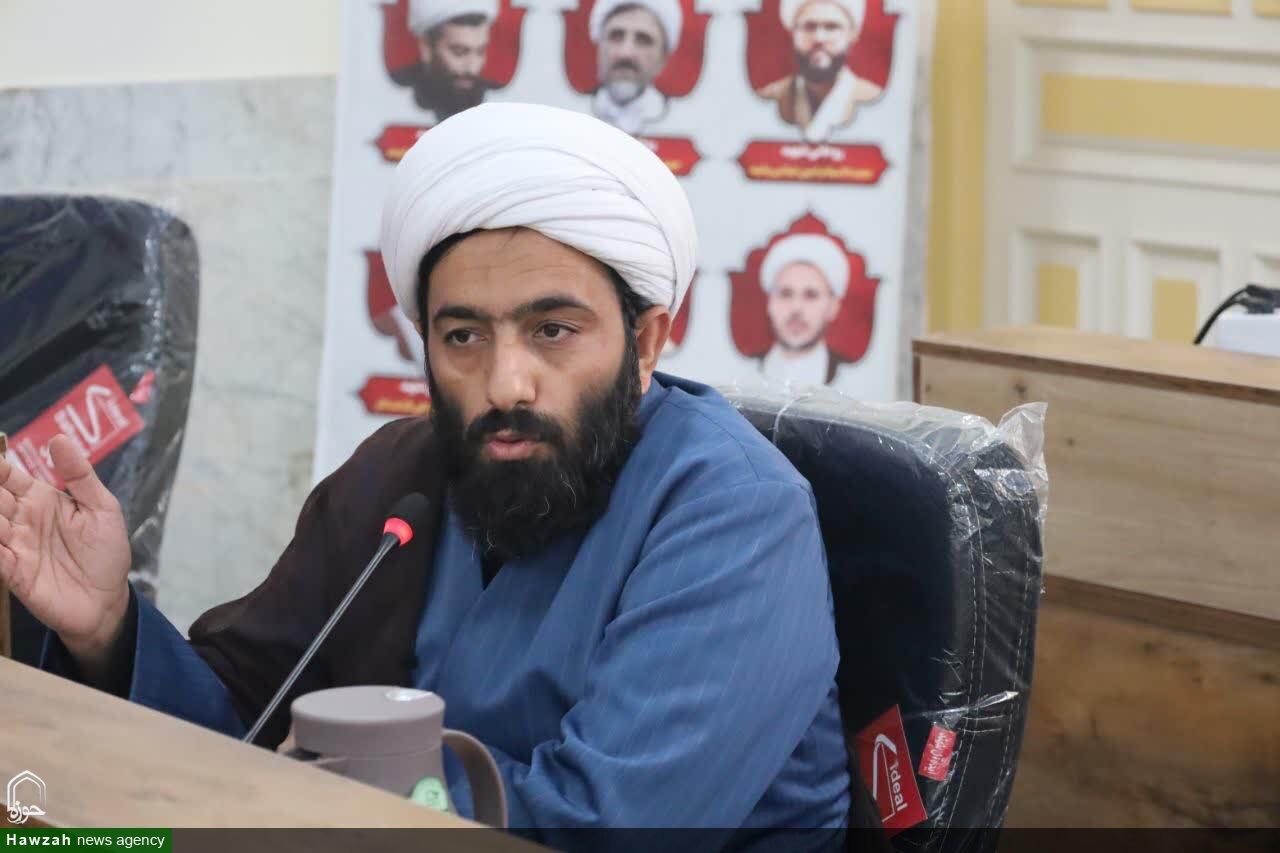 پژوهش، وظیفه‌ای دینی و رسالت طلاب نسل نو برای پیوند حکمت اسلامی با علم روز است