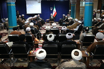 برگزاری هم اندیشی اساتید علم کلام با مدیر حوزه‌های علمیه + عکس