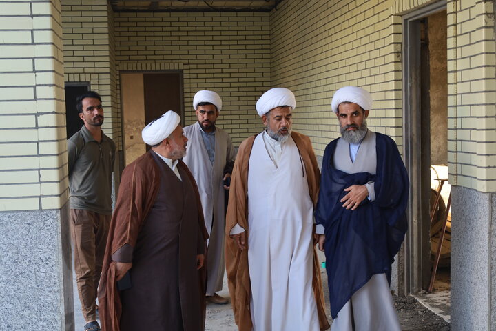 تصاویر/ بازدید مدیر حوزه علمیه استان از مدرسه علمیه امام علی (ع) میناب