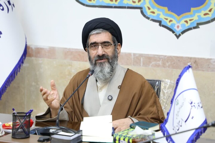 تصاویر/ جلسه بصیرتی با موضوع نقد قرآن بسندگی ویژه کادر مدارس یزد