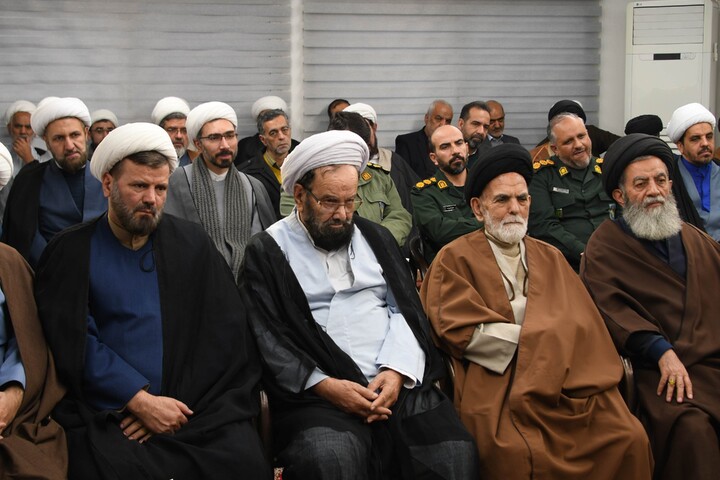 تصاویر|دیدار رابطین مناطق ده‌گانه امور مساجد اصفهان با امام جمعه اصفهان