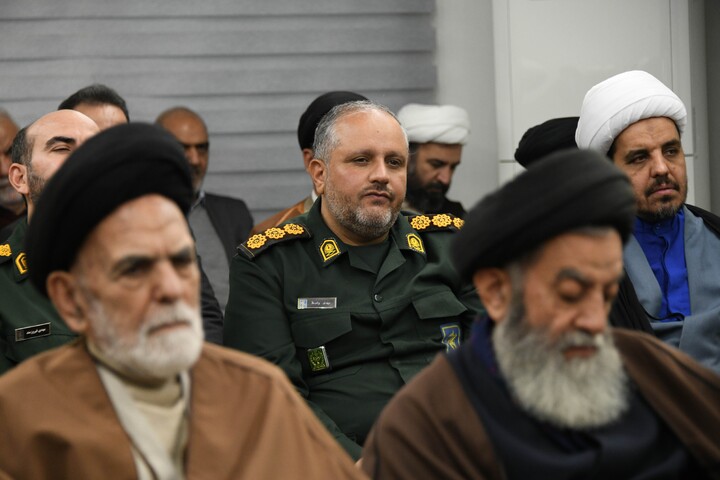 تصاویر|دیدار رابطین مناطق ده‌گانه امور مساجد اصفهان با امام جمعه اصفهان