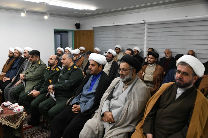 تصاویر|دیدار رابطین مناطق ده‌گانه امور مساجد اصفهان با امام جمعه اصفهان