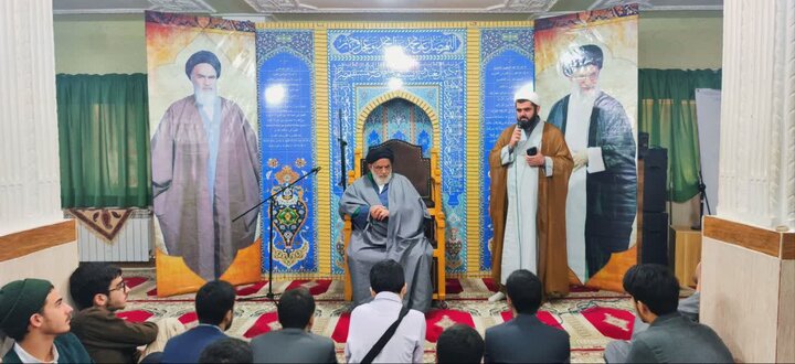 درس اخلاق مدرسه علمیه جلالیه آستانه اشرفیه برگزار شد