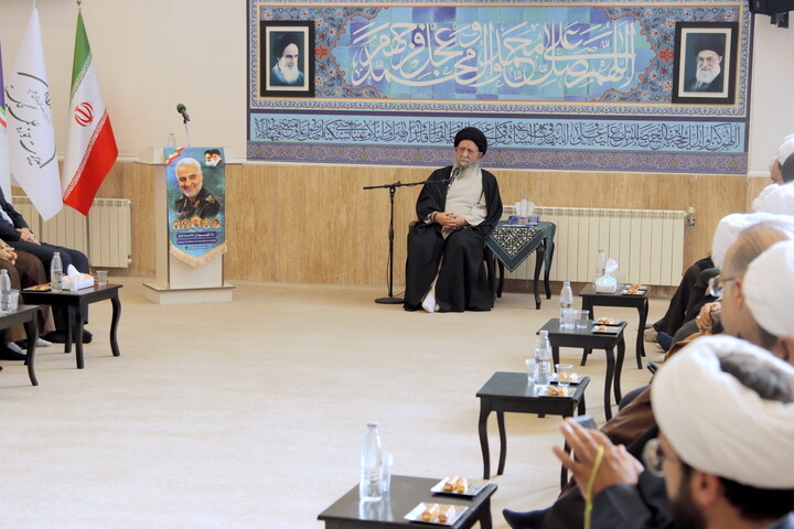 وحدت حوزه و دانشگاه