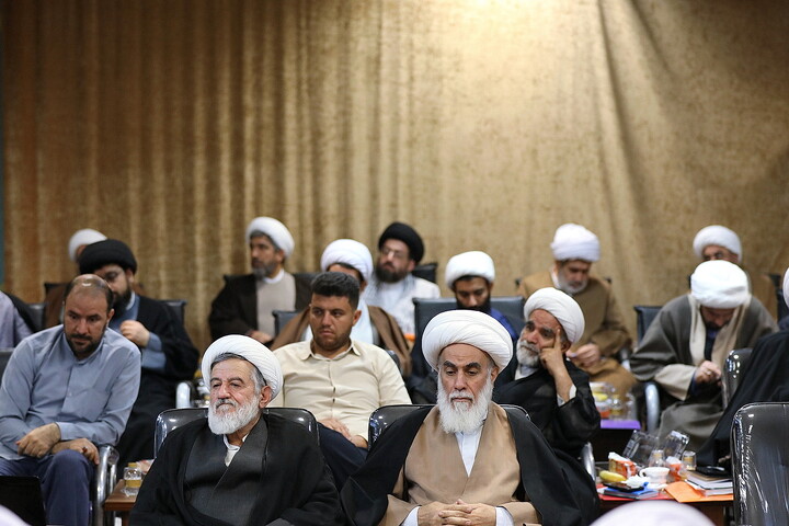 تصاویر/ نشست اساتید کلام حوزه‌های علمیه با حضور آیت الله اعرافی