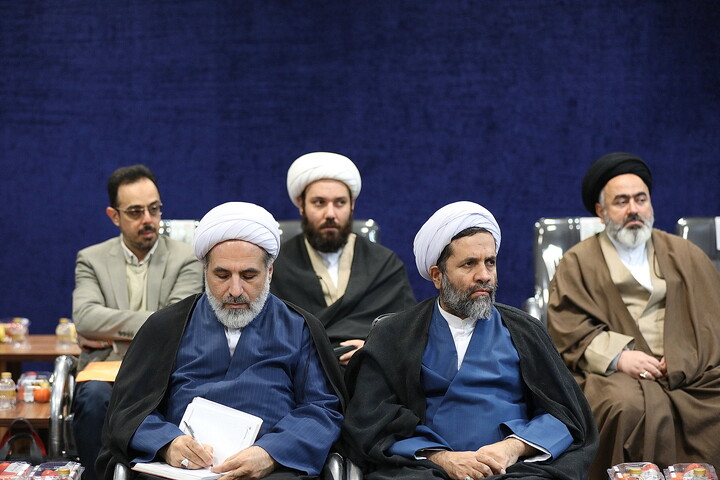 تصاویر/ نشست اساتید کلام حوزه‌های علمیه با حضور آیت الله اعرافی