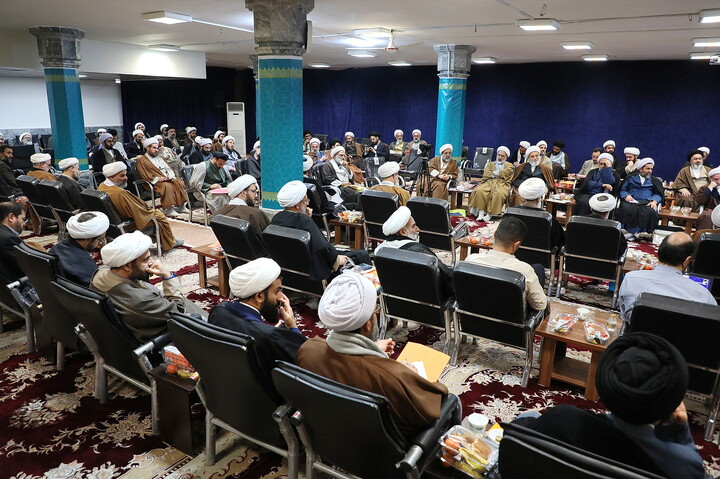 تصاویر/ نشست اساتید کلام حوزه‌های علمیه با حضور آیت الله اعرافی