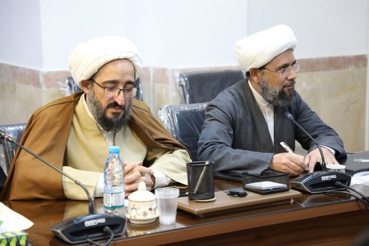 تصاویر/ اجلاسیه فصلی مدیران و معاونین مدارس علمیه استان یزد با حضور مدیر حوزه علمیه استان برگزار شد