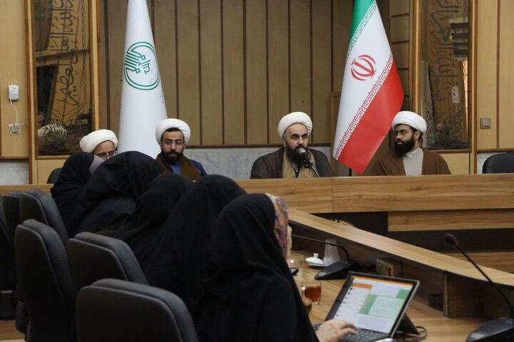 تصاویر/ نشست خبری مدیرکل تبلیغات اسلامی استان با موضوع اعتکاف برگزار شد