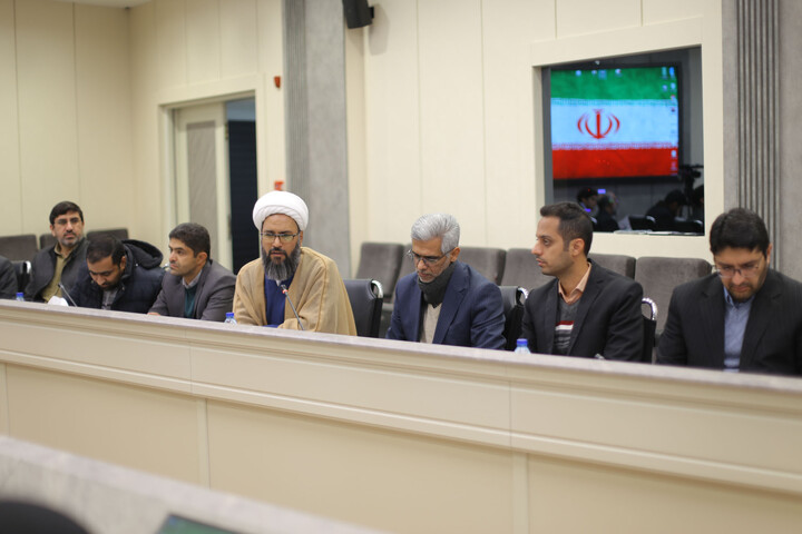 تصاویر| دیدار فعالان فرهنگی و اجتماعی خراسان جنوبی با دبیر شورای عالی انقلاب فرهنگی