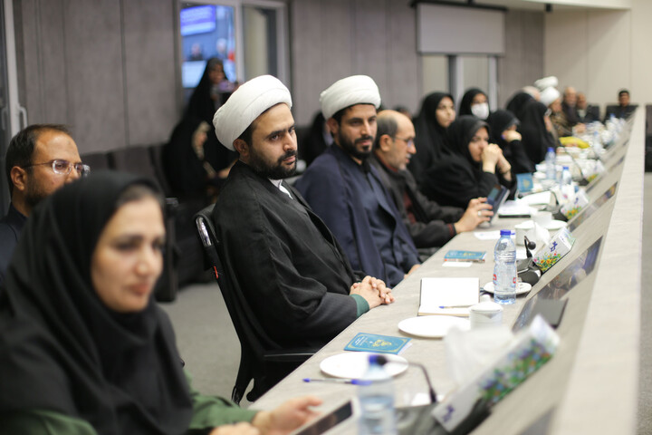 تصاویر| دیدار فعالان فرهنگی و اجتماعی خراسان جنوبی با دبیر شورای عالی انقلاب فرهنگی