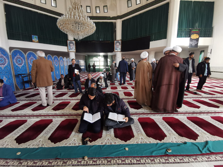 تصاویر| نماز جماعت دانشگاه بیرجند با حضور دبیر شورای عالی انقلاب فرهنگی