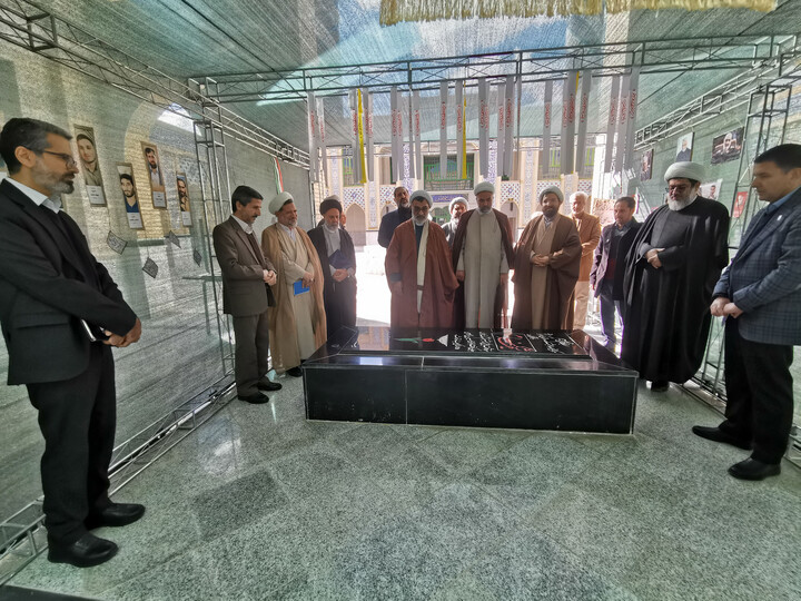 تصاویر| نماز جماعت دانشگاه بیرجند با حضور دبیر شورای عالی انقلاب فرهنگی