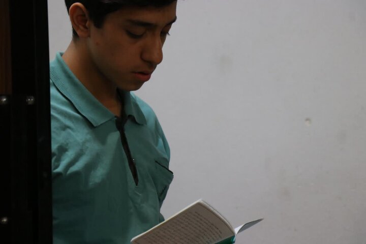 دورهمی صمیمی طلاب مدرسه علمیه محمودیه کرمان به مناسبت شب اول ماه رجب.