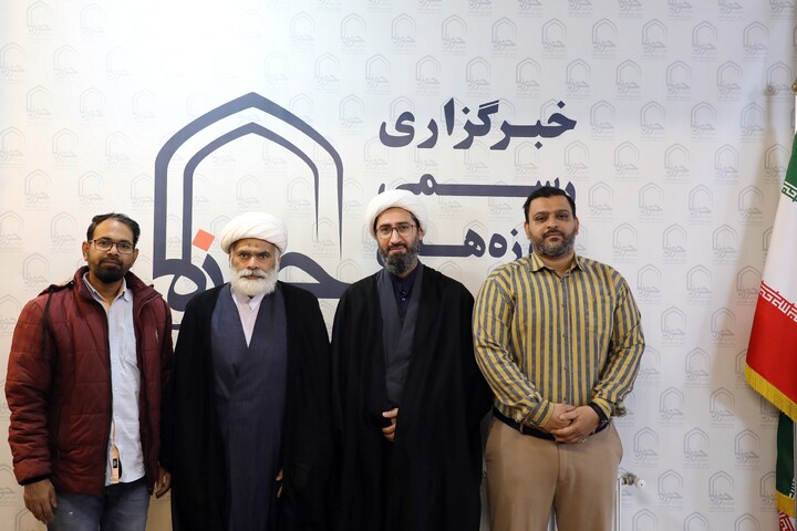 হুজ্জাতুল ইসলাম ওয়াল মুসলিমিন মাওলানা মুনির হোসাইন খান হাওজা নিউজ কার্যালয় পরিদর্শন করেন/ছবি