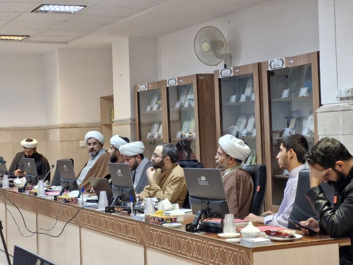 تصاویر/ اختتامیه دومین دوره مسابقه یادداشت نویسی