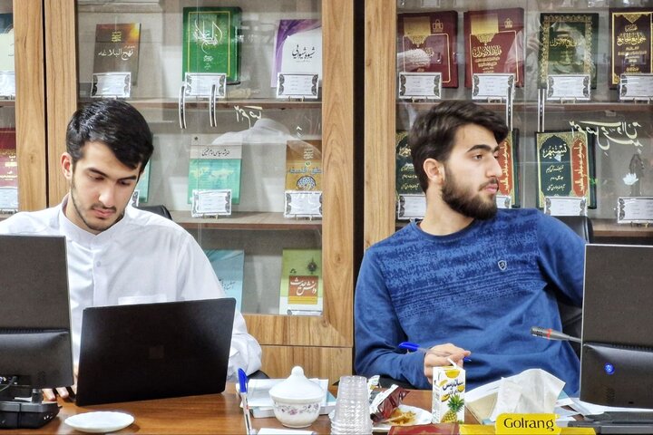 تصاویر/ اختتامیه دومین دوره مسابقه یادداشت نویسی