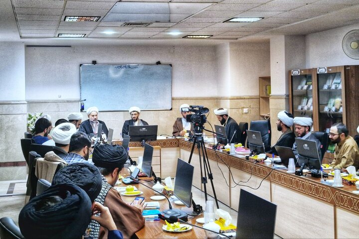 تصاویر/ اختتامیه دومین دوره مسابقه یادداشت نویسی