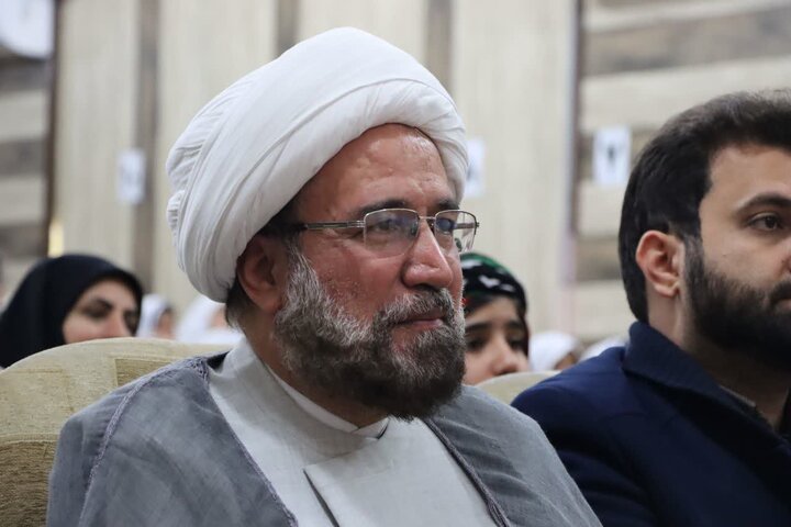 تصاویر/ برگزاری آیین اختتامیه هفته ماها با اجرای دانش‌آموزان مدرسه دخترانه فرهنگ