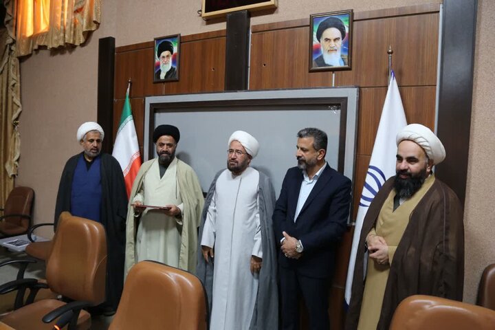 تصاویر/ برگزاری هرچه باشکوه‌تر مراسم معنوی اعتکاف در شهرستان اشکذر