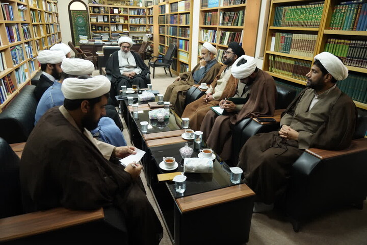 تصاویر/ جلسه شورای حوزه علمیه بوشهر