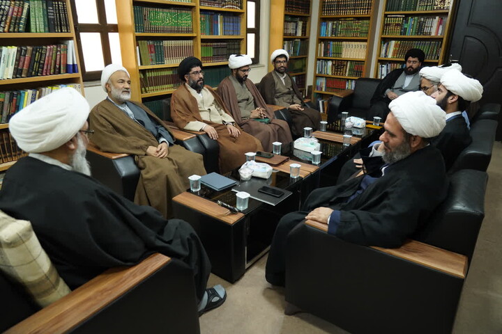 تصاویر/ جلسه شورای حوزه علمیه بوشهر