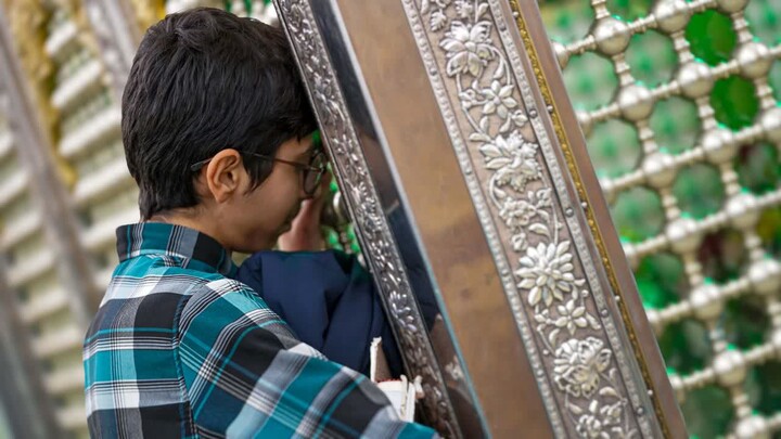 تصاویر/  حضور طلاب روزه‌ دار در امامزاده سیدجعفر محمد علیه‌السلام یزد