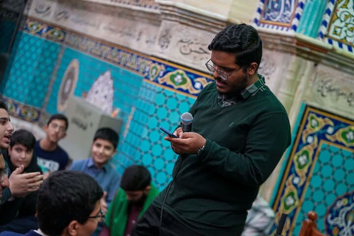 تصاویر/  حضور طلاب روزه‌ دار در امامزاده سیدجعفر محمد علیه‌السلام یزد