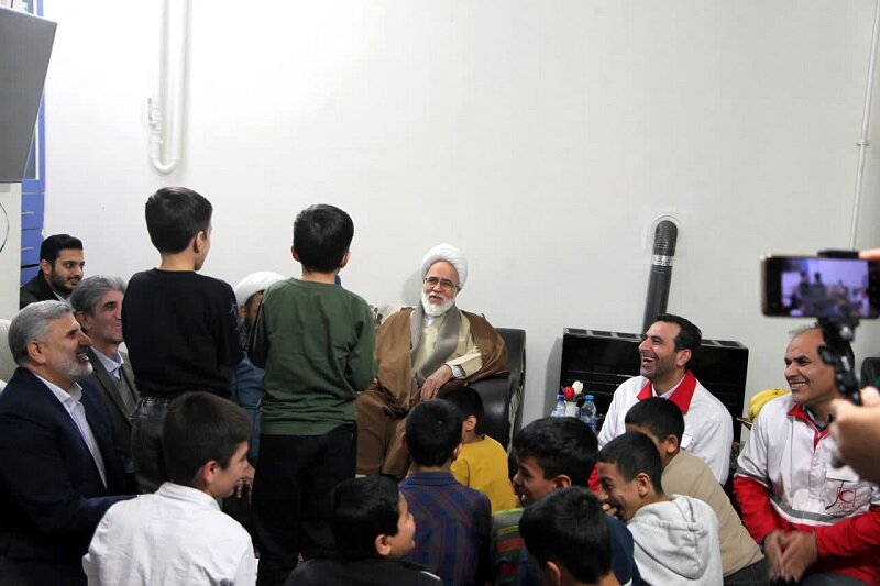 یلدا فرصتی برای همدلی و توجه به نیازمندان است+ عکس