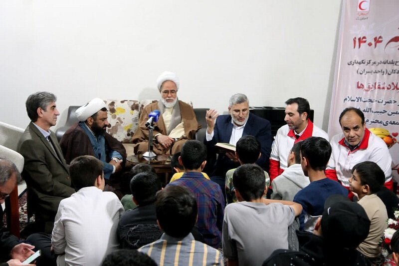 یلدا فرصتی برای همدلی و توجه به نیازمندان است+ عکس