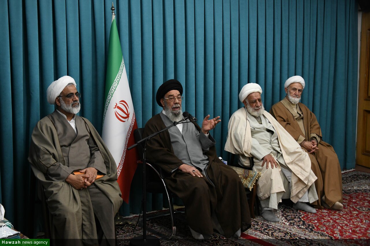 مسجد محور اصلی ساختن انسان ها است