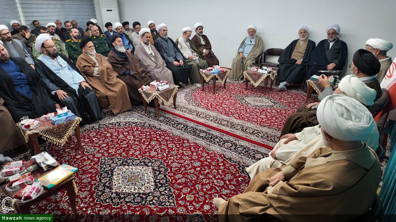 مسجد محور اصلی ساختن انسان ها است