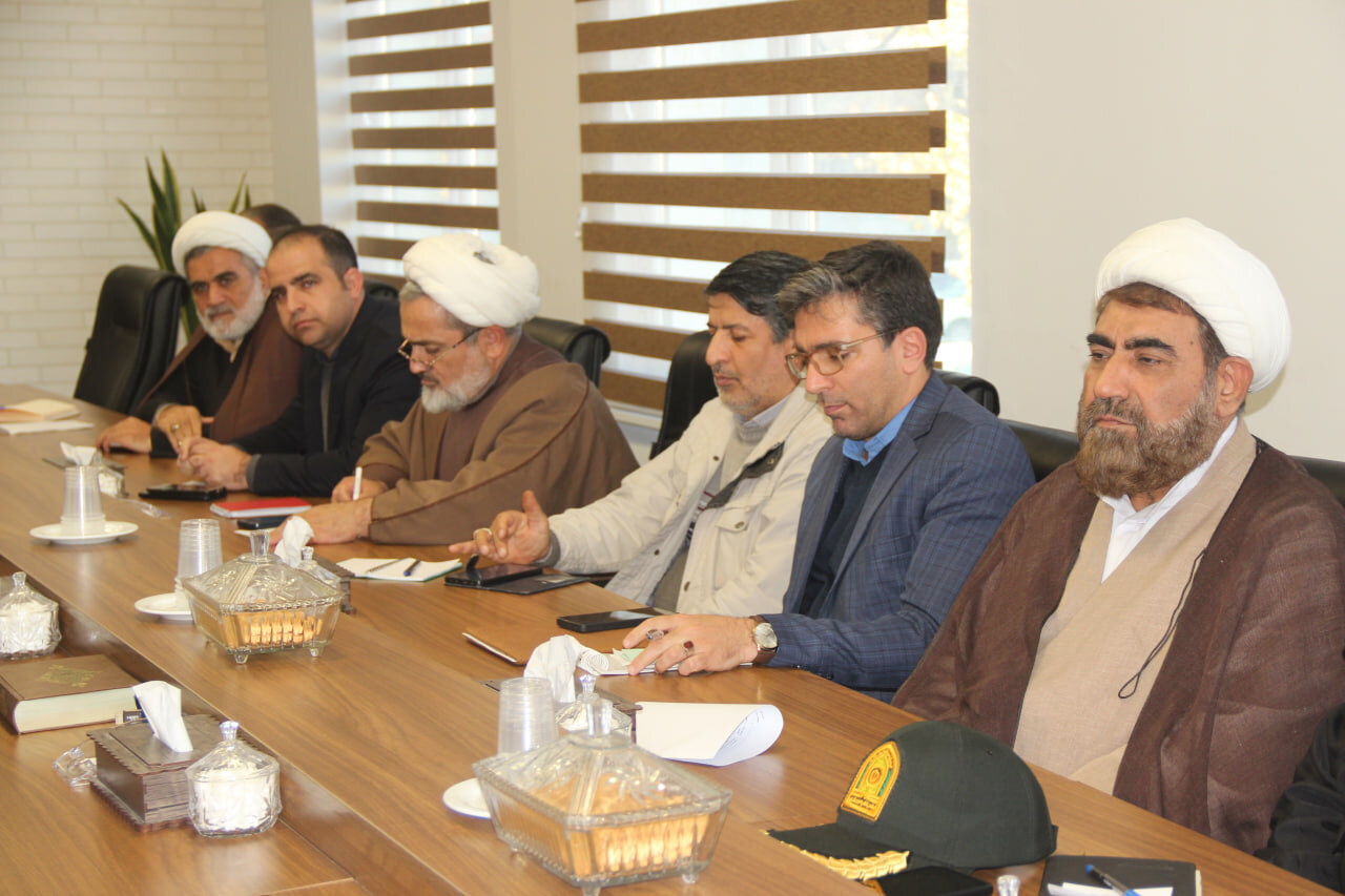 اعتکاف در بین مناسبتهای ملی و دینی مناسبتی بینظیر است