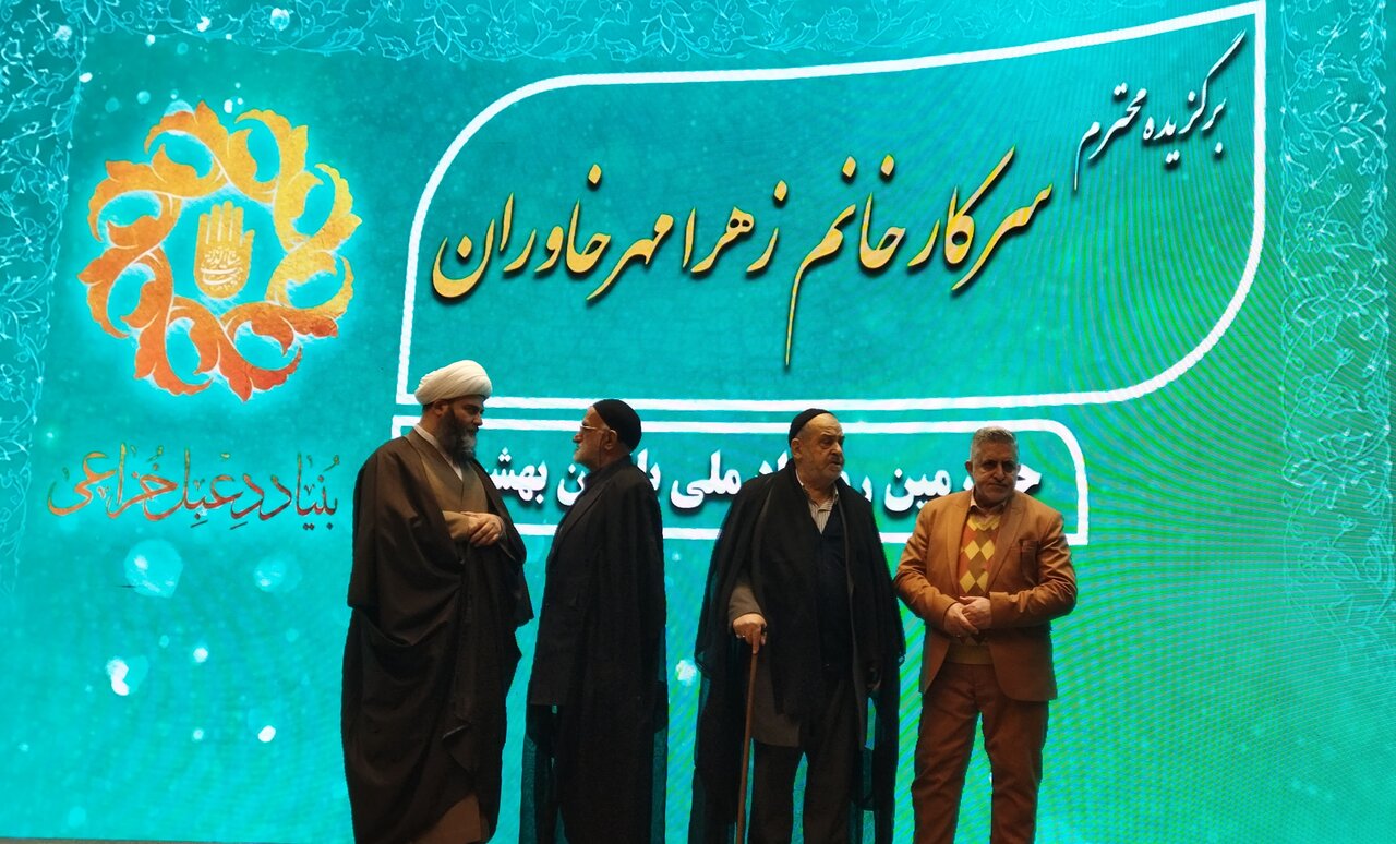بانوان ستایشگر «جهاد تبیین» برنامه راهبردی اسلام فعال هستند