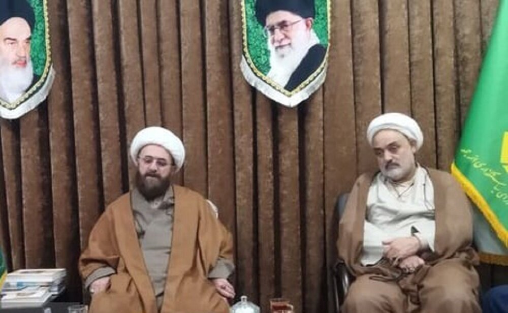 تعامل نیروهای انقلابی زمینه ساز رفع مشکلات مردم می شود