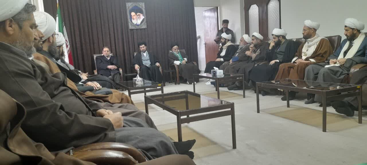 علما و روحانیون ادامه‌دهنده راه شهید مفتح باشند