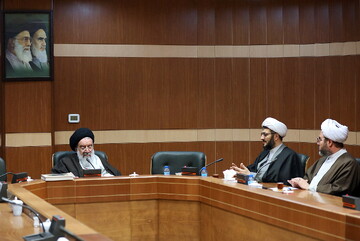 Avancées de la Recherche dans les Séminaires Iraniens: 2 500 articles par an