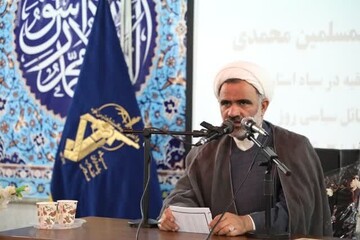 شهدا مایه برکت در نظام جمهوری اسلامی هستند