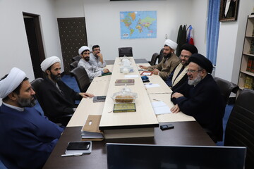 تصاویر/ دیدار مدیر و معاونین حوزه علمیه کردستان با معاون بین‌الملل حوزه‌های علمیه کشور