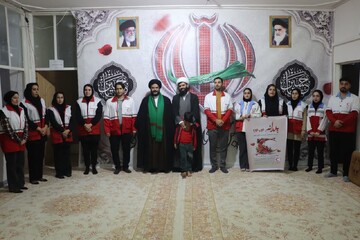 تصاویر/دیدار اعضای هلال احمر با امام جمعه شهرستان مهران