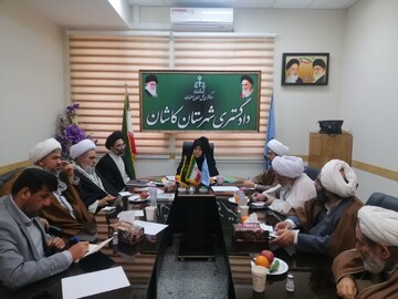 ائمه جمعه برای مقابله با بحران جمعیت و سالمندی ازدواج‌های آسان را ترویج کنند