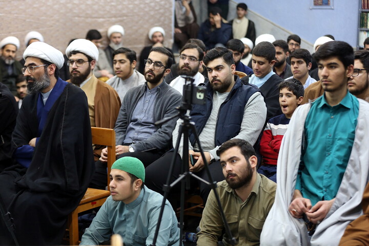 تصاویر/ نشست صمیمی طلاب و اساتید مدرسه علمیه خاتم الانبیاء (ص) با آیت الله اعرافی