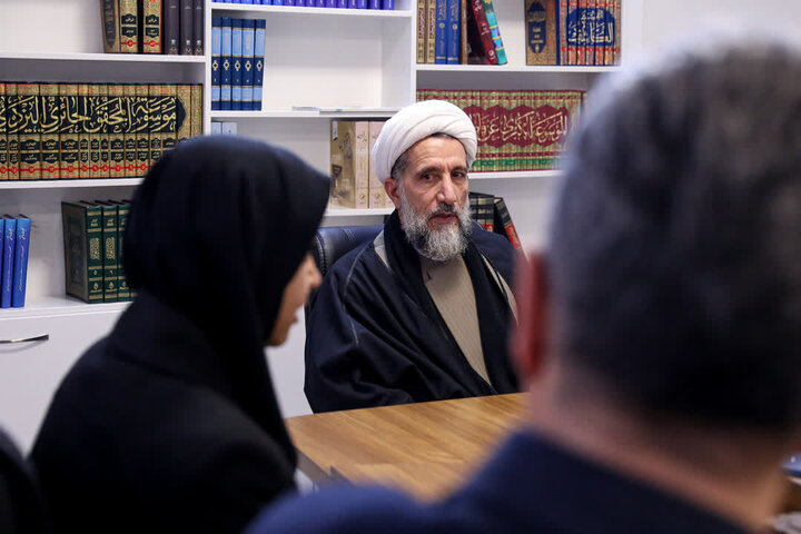 تصاویر / دیدار امام جمعه قزوین با سرپرست وکارکنان اداره میراث فرهنگی وگردشگری استان قزوین