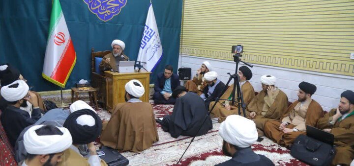 برگزاری نشست «بازدارندگی و نقش فقه در تصمیم‌سازی کلان»