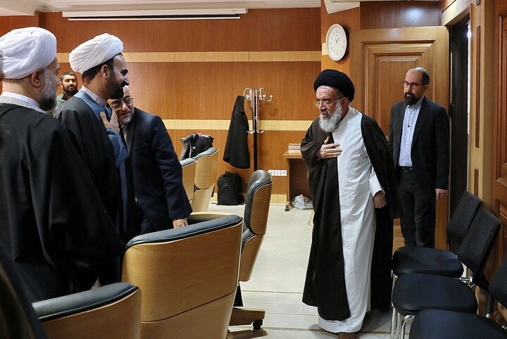 تصاویر/ دیدار معاون پژوهش حوزه های علمیه با آیت الله خاتمی