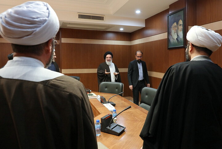 تصاویر/ دیدار معاون پژوهش حوزه های علمیه با آیت الله خاتمی