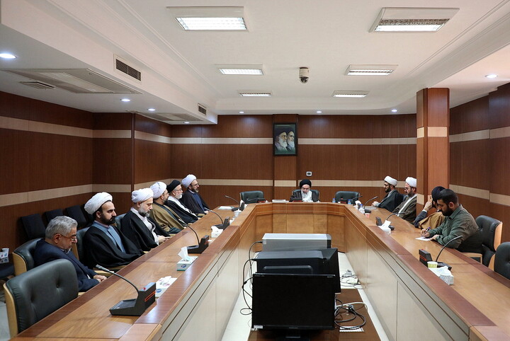 تصاویر/ دیدار معاون پژوهش حوزه های علمیه با آیت الله خاتمی