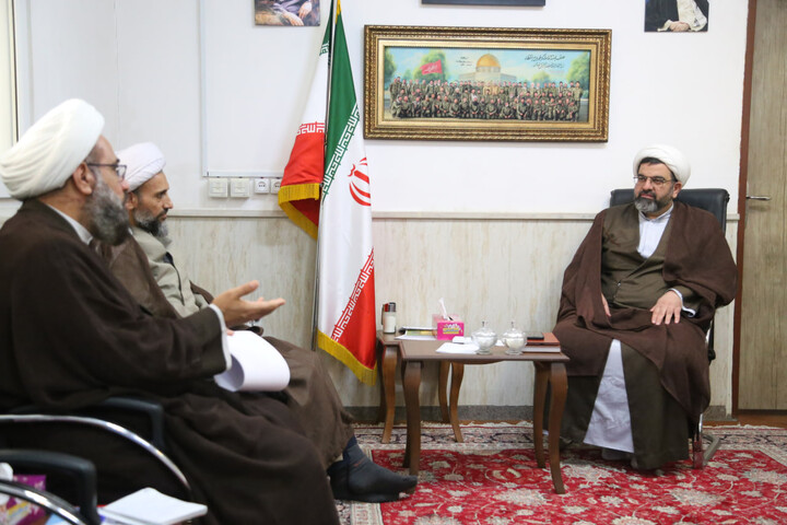 تصاویر/دیدار امام جمعه شهرستان امیدیه با مدیر حوزه علمیه خوزستان